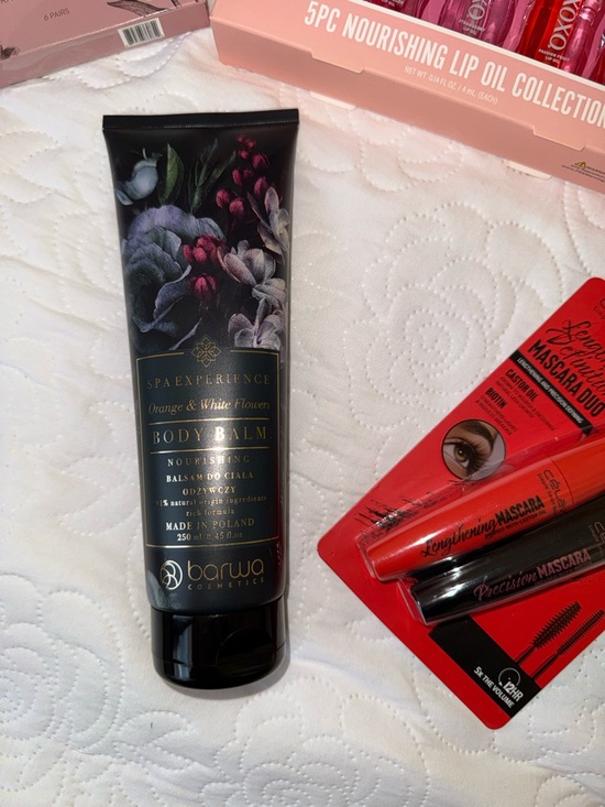 🎀 Self Care Gift Set 💄Lip Oils, Celavi Mascara Duo, Spa Lotion + Beauty Tools - Picture 6 of 6